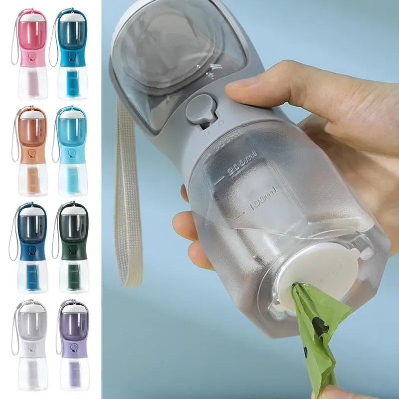 Taza de agua para perros, comedero y bolsa de basura tres en uno, portátil, pequeña y multifuncional para mascotas.